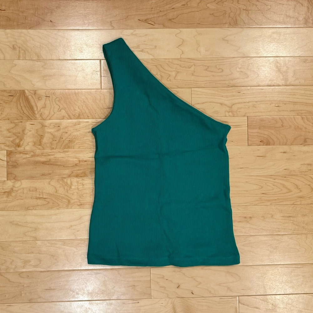 Ribbed One-Shoulder Tank Top